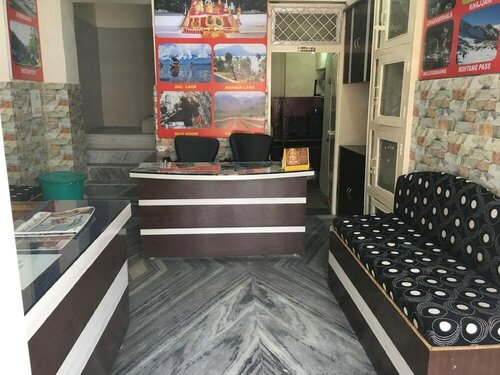 Hotel Nirmal, Забронировать Отель Отели Джамму и Кашмира с парковкой, Парковка
