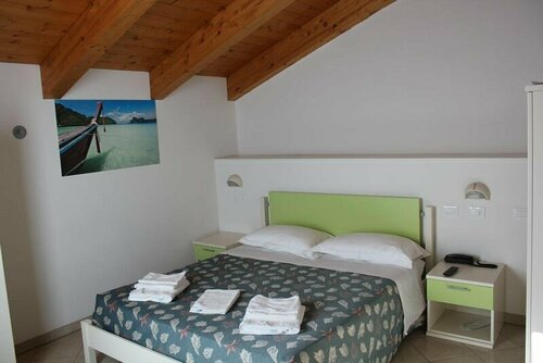 Hotel Sasselli, Забронировать Отель Отели Чезенатико 3 звезды, 3*