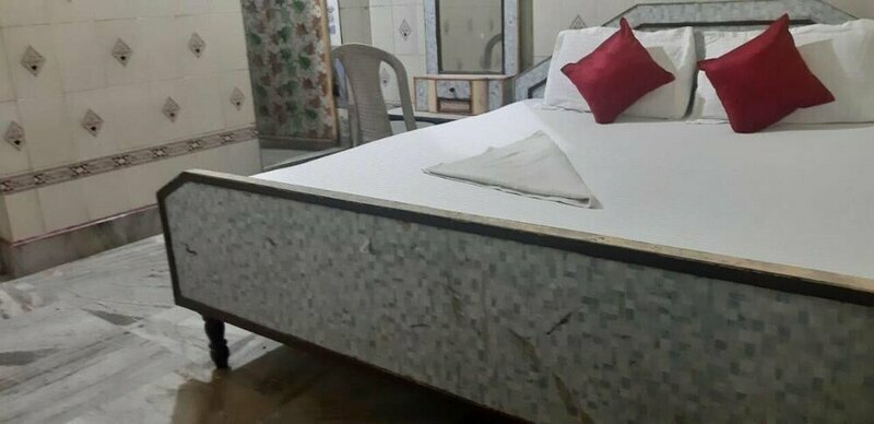 Puri Dham Hotel