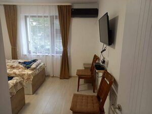 Guest House & Rooms Chris Toros
