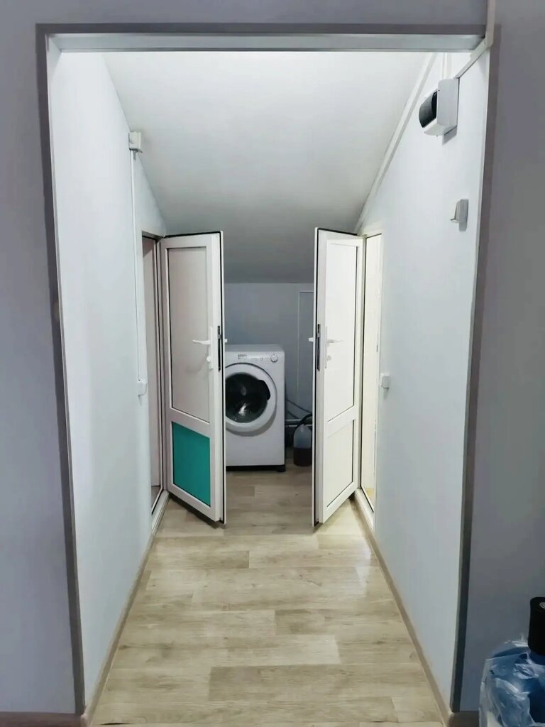 У Лары