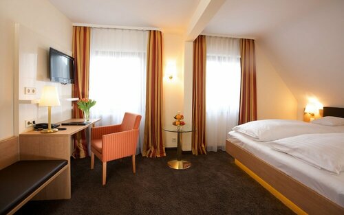 Hotel Warteck, Забронировать Отель Фройденштадт Landkreis Karlsruhe