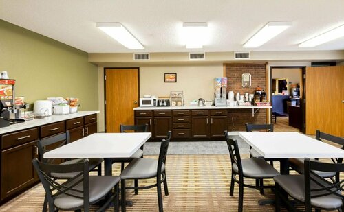 Super 8 by Wyndham Storm Lake, Reserva ahora Motel Storm Lake Iowa