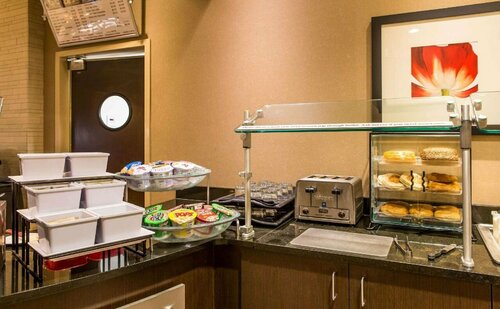Cambria Hotel Rapid City near Mount Rushmore, Забронировать Отель Рапид-Сити Black Hills National Forest