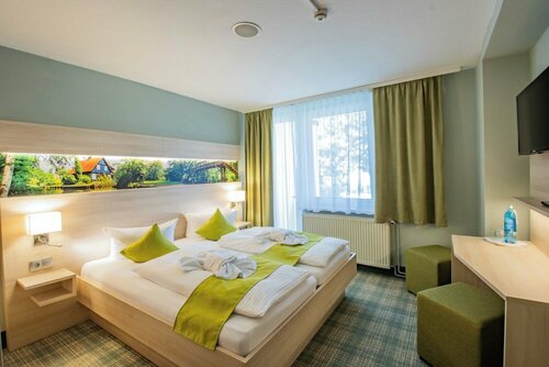 Waldhotel Roggosen, Book Hotel Hoteller i Sachsen med pool, Swimmingpool