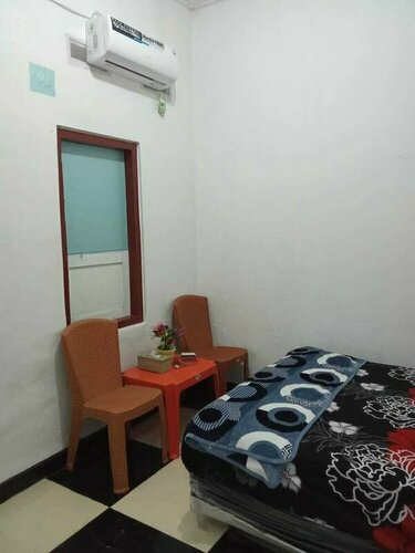 K Adventure Homestay, Book Hotel Ketapang 