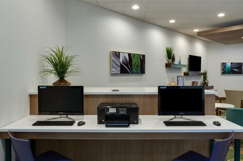 Holiday Inn Express Wilkesboro by IHG, Забронировать Отель Отели Уилксборо с парковкой, Парковка