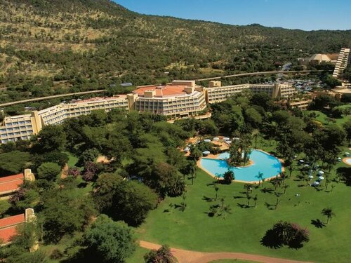 The Cascades Hotel at Sun City, Забронировать Отель Отели Сан-Сити с завтраком, рядом с Курорт Сан-Сити, Завтраки