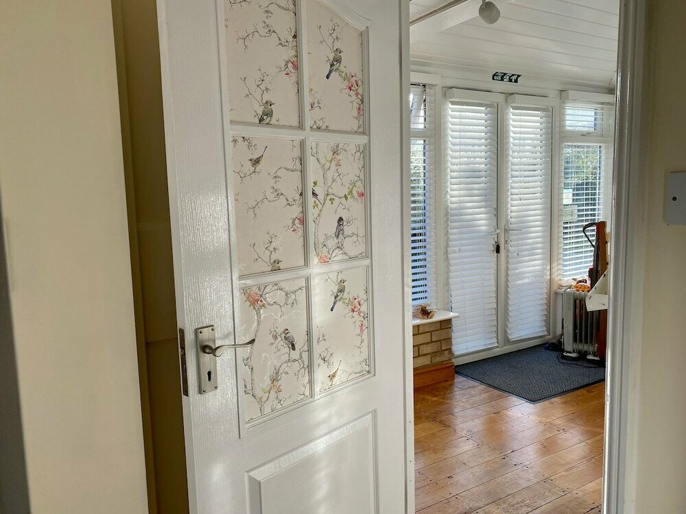 Fourwinds Leisure B&b, Shepherds Huts, Log Cabin, Campsite, Sup, Canoe Hire