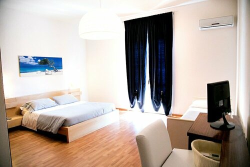 Hotel Kinda, Book Hotel Macchiascandona Maremma Coast