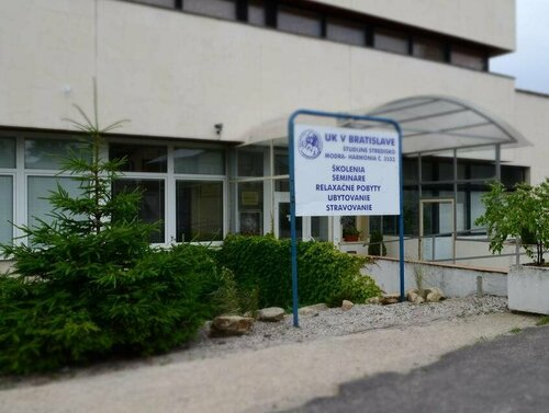 Studijne A Kongresove Stredisko, Rezervați Hotel Modra Bratislava