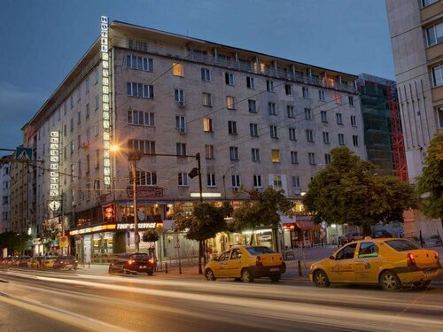 Slavyanska Beseda Hotel, Varaa Hotelli Centrum Sofia