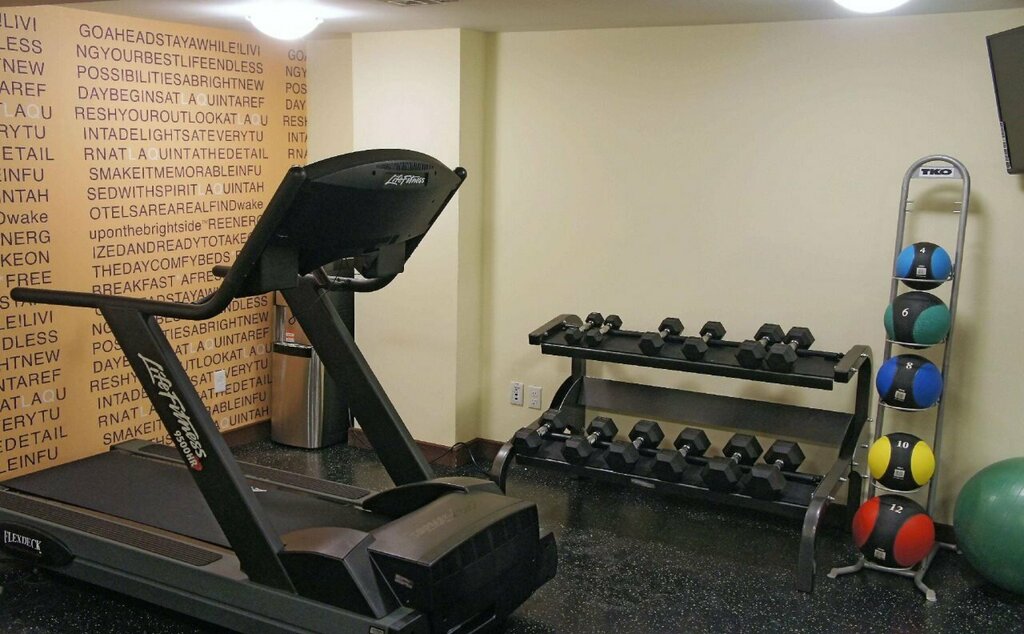 La Quinta Inn & Suites by Wyndham Oshawa