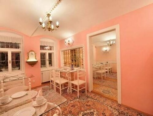 Pension Amadeus, Забронировать Отель Карловы Вары Карловарский край, рядом с Термальный источник