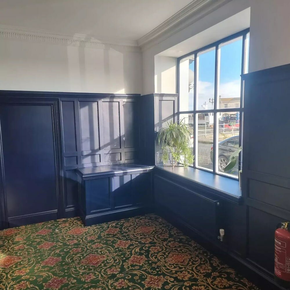 The Oak Hotel