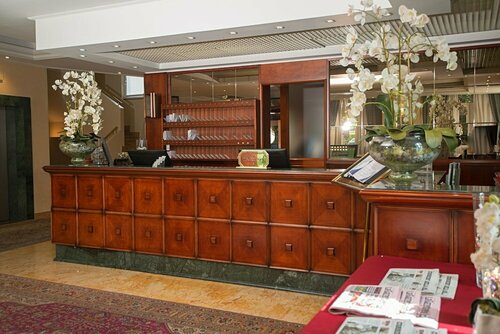 As Hotel Dei Giovi, Buchen Sie Hotel Cesano Maderno Lombardei