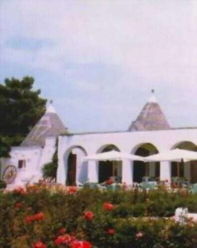 Hotel Dei Trulli, Забронировать Отель Альберобелло Bari Province, рядом с Trullo Church of St. Anthony