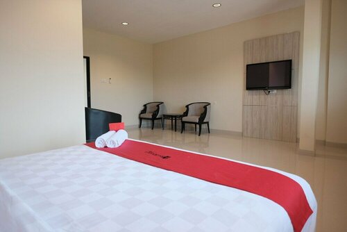 Beverly Hotel by Reddoorz, Rezerwuj Hotel Hotele 3-gwiazdkowe w Batam Center, 3*