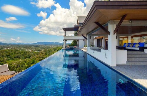 Seaview Villa Yang Som at Surin Beach, Забронировать Вилла Отели Сурин-Бич с бассейном, рядом с Торговый центр Plaza Surin, Бассейн