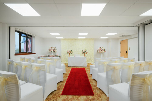 Holiday Inn Northampton, Book Hotel 4-stjernede hoteller i Merseyside, 4*