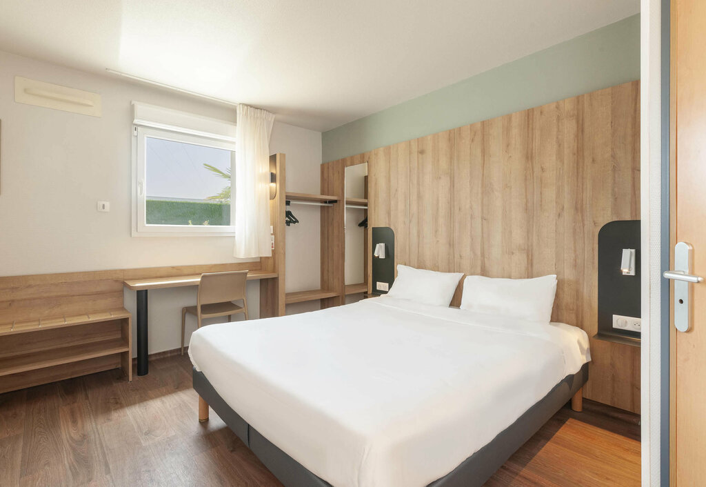 B&B HOTEL Pau Lescar