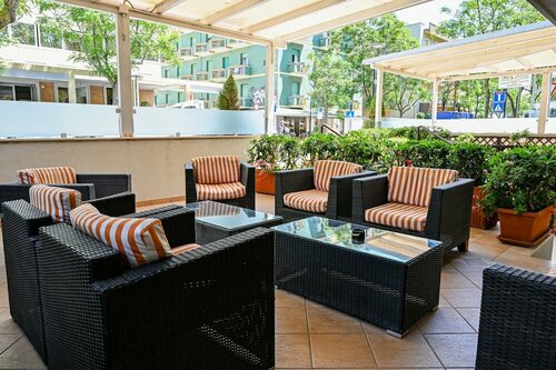 Hotel Figaro, Rezerwuj Apartament Hotele w Romagna z parkingiem, Parking