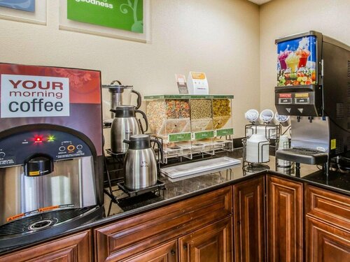 Holiday Inn Express & Suites Perryville by IHG, Забронировать Отель Перривилл Озакр, рядом с Загородный клуб Перривила