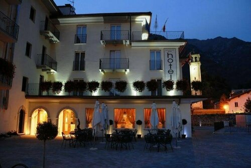 Hotel San Lorenzo, Rezervați Hotel Chiavenna Lombardia