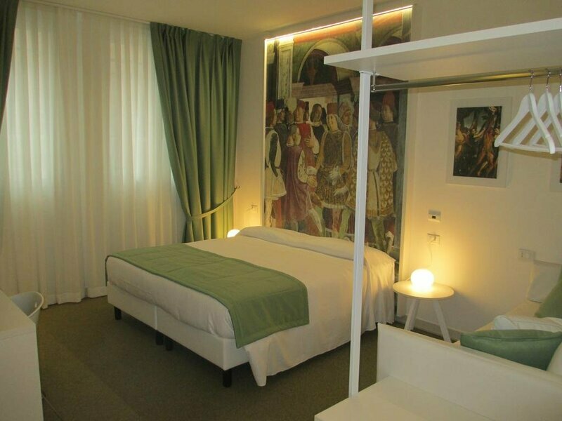 Ferrara Rooms