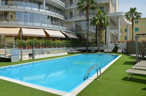 Mediterraneo Palace Dependance, Забронировать Отель Отели в центре Амантея, в центре