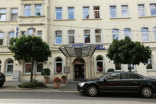 Adesso Hotel Kassel, Забронировать Отель Vorderer Westen Кассель