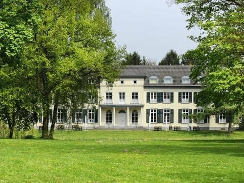 Tagungshotel Schloss Gnadenthal, Book Hotel Kleve 