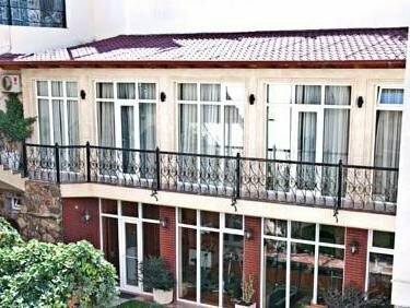 East Legend Hotel, Boek Hotel Sabayil Bakoe