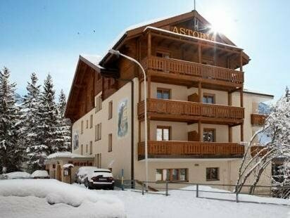 Hotel Astoria Superior, Reserva ahora Hotel Arosa Grisones