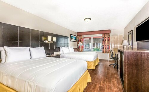 Econo Lodge Inn & Suites Florida City, Book Hotel Florida City Biscayne National Park