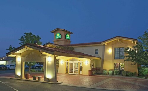 La Quinta Inn by Wyndham Salt Lake City Midvale, Забронировать Отель Мидвейл Salt Lake County