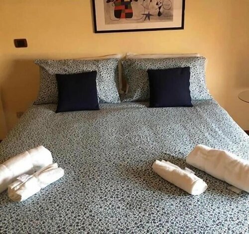 Jfk b & b