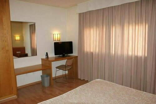 Hotel Estel, Book Hotel Hotels in Berga with Parking, Parking