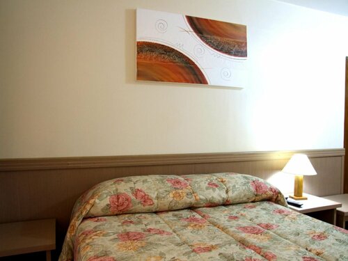 Hotel Golden Park Curitiba By Nacional Inn, Забронировать Отель Отели в центре Куритиба, в центре