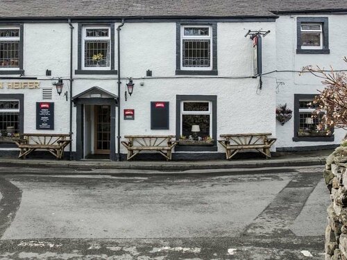 Craven Heifer, Book Hotel Carnforth Lancashire