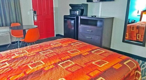 Howard Johnson by Wyndham Houston Hobby, Buchen Sie Hotel Houston Texas Gulf Coast