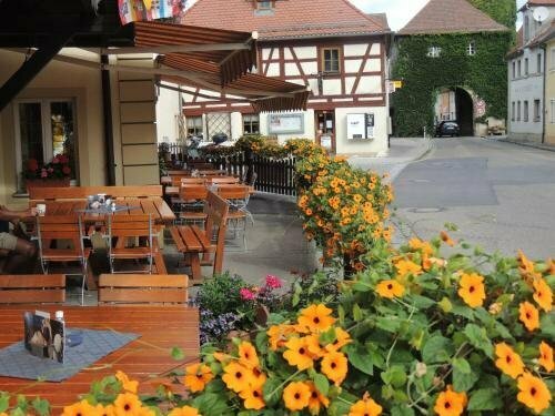 Hotel-Gasthof Neue Post, Prenota Hotel Hotel a Media Franconia con parcheggio, Parcheggio