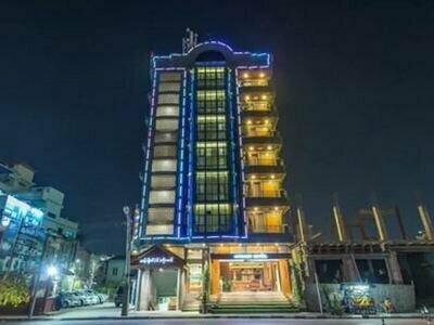 Sunrise Hotel, Boek Hotel Hotels in Mandalay met parkeren, Parkeren