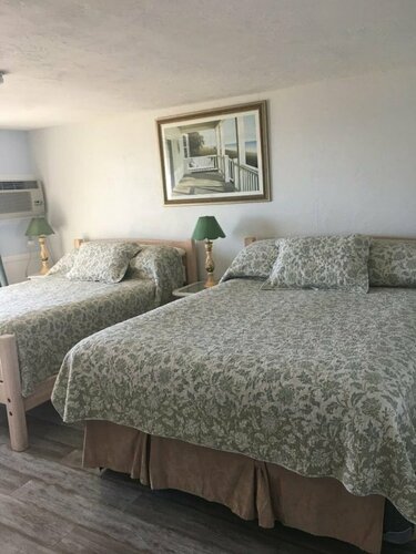 Sea Shell Motel, Book Motel  