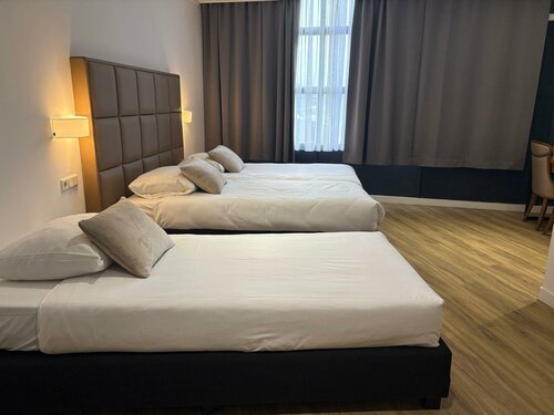 Ma Airport Hotel, Book Hotel Hoteller i Zuid-Holland med parkering, Parkering
