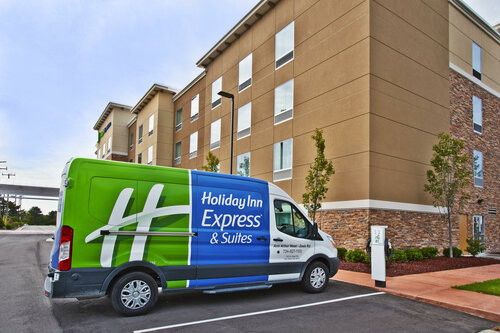 Holiday Inn Express & Suites Ann Arbor West by IHG, Book Hotel Scio Michigan