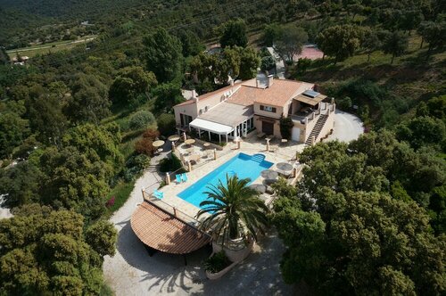 La Villa Nais PADEL&PISCINE -Suites & Appartements, Забронировать Вилла Борм-ле-Мимоза Mimosa Road