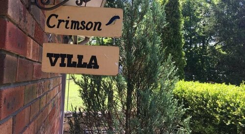Crimson Villa, Забронировать Вилла Катумба Голубые горы, рядом с Six Foot Track Trailhead