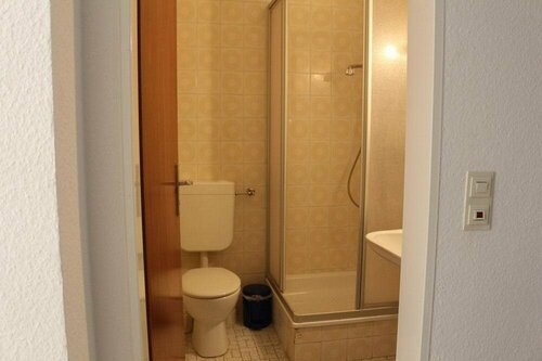 Hotel Haus Bergfrieden, Забронировать Отель Лёффинген 