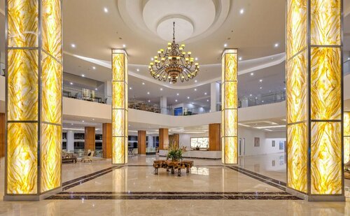 Le Eminence Puncak Hotel Convention & Resort, Book Ferieresort 5-stjernede hoteller i Puncak, 5*